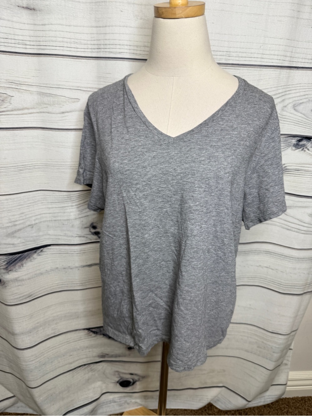 Bombas Gray V-Neck Short Sleeve Pima cotton Tee